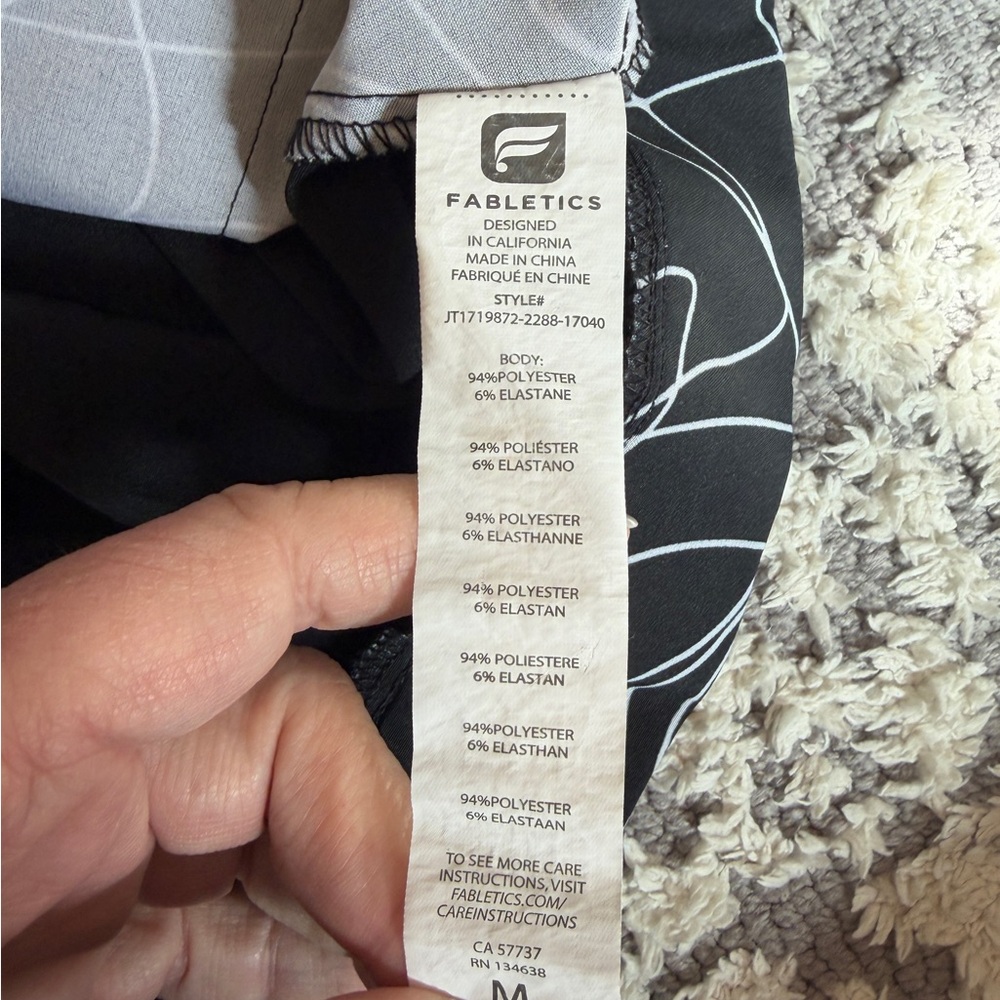 Fabletics Jiae Hooded Jacket Size Medium Hoodie Y… - image 8